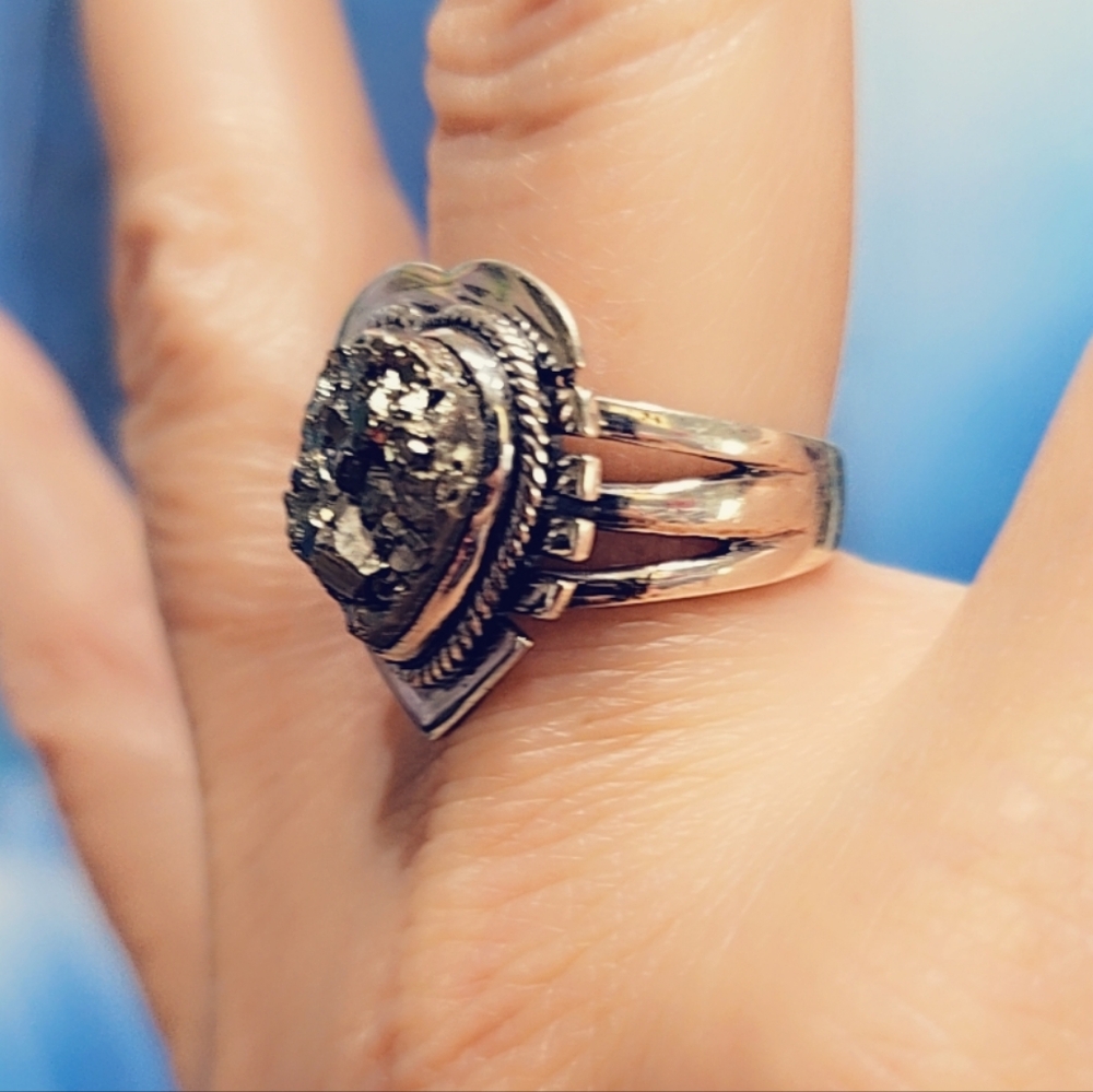 Pyrite Heart Solid Sterling Gemstone Ring - Picture 3 of 4